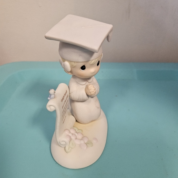 Vintage and Rare 1982 Seek Ye the Lord Graduation Precious Moments Figur… - Picture 4 of 6